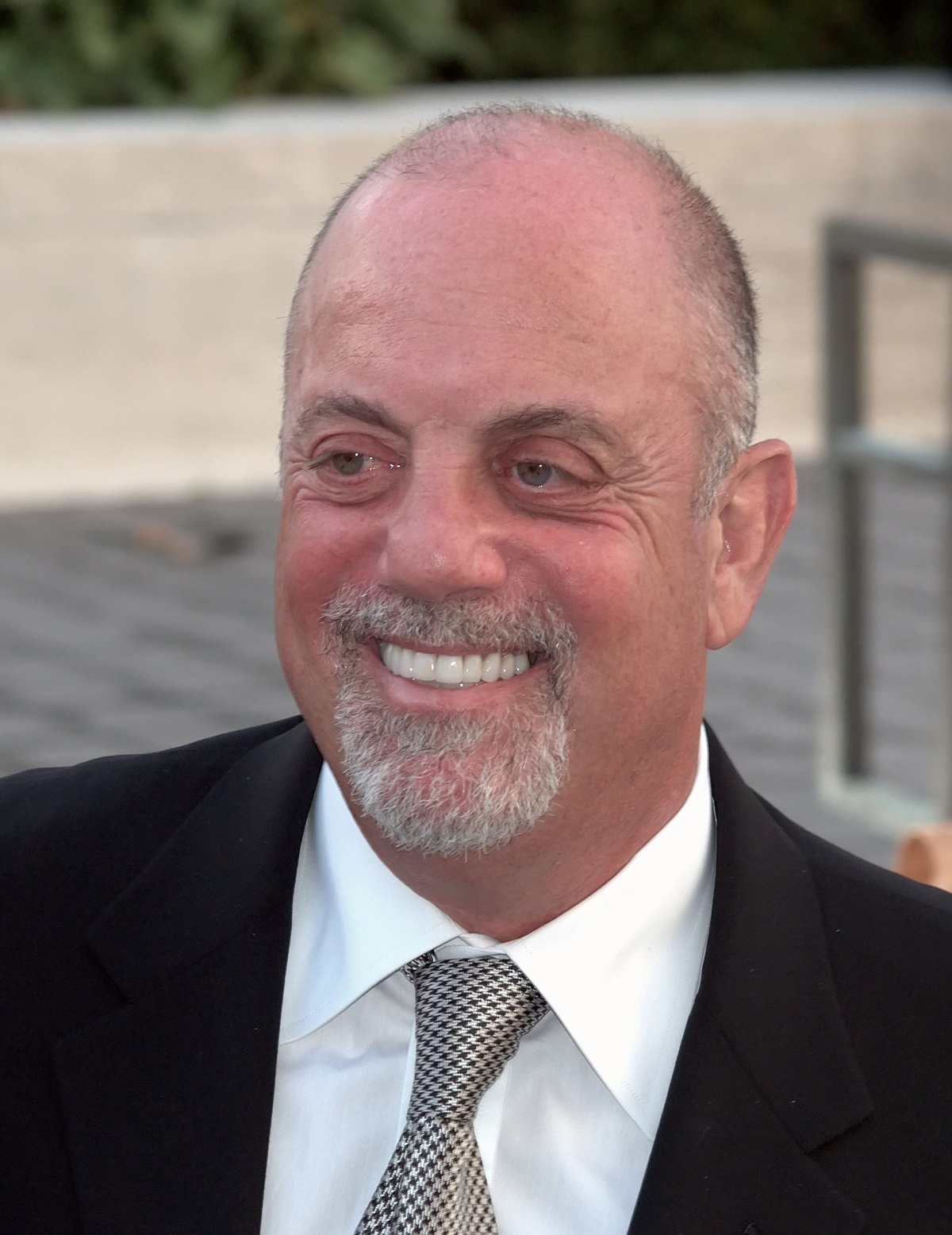 Billy Joel’s Honesty and Vulnerability: Unpacking the Lyrics of his Songs